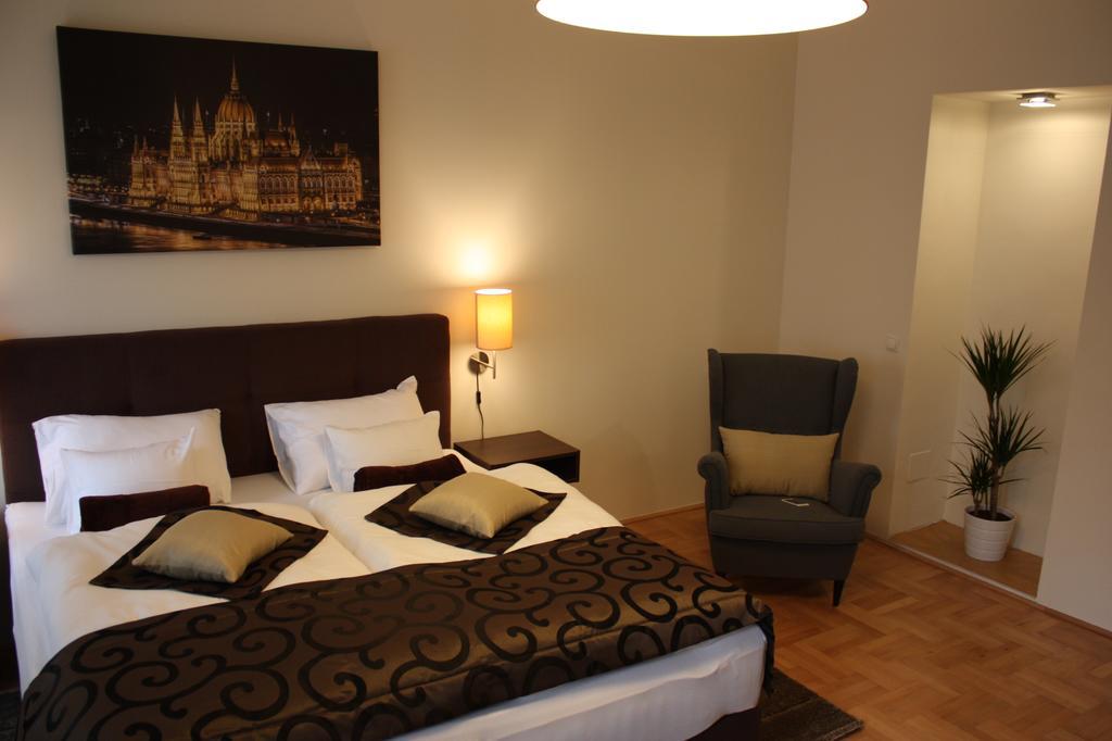 Opus Prime Apartment Budapeste Exterior foto
