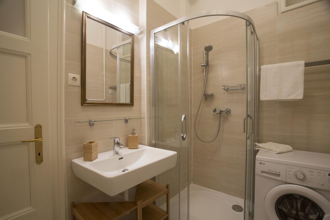 Opus Prime Apartment Budapeste Exterior foto