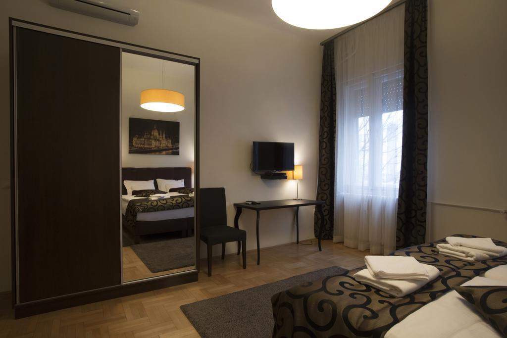 Opus Prime Apartment Budapeste Exterior foto